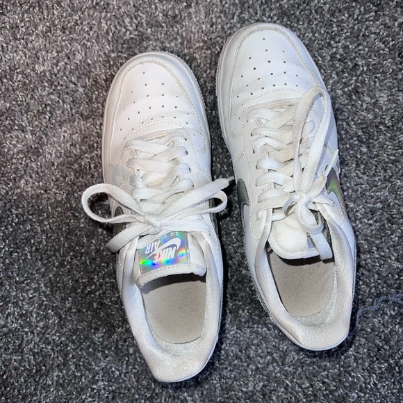 Chrome Nikes light wear small creasing - Picture 3 of 7